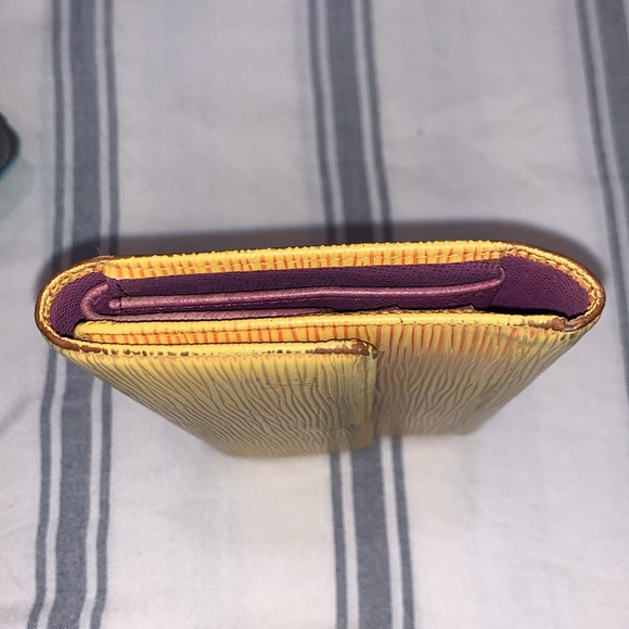 Louis Vuitton Vintage Epi Leather Wallet - Picture 6 of 11